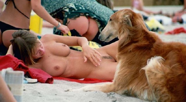 chicas-en-la-playa_02