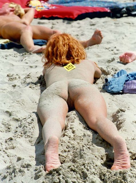 chicas-en-la-playa_05