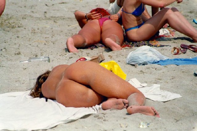 chicas-en-la-playa_20